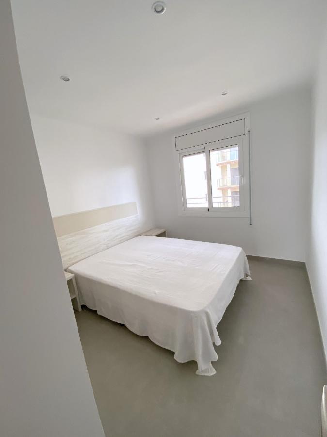 I Apartment *